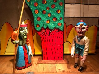 Djvelens tre guldhr p Festival of Wonder i Silkeborg. AFLYST P.G.A. CORONA