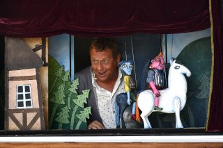 Klods-Hans i TeaterTraileren ved Brnehaven Kastanjegrden i Odense kl. 10.30