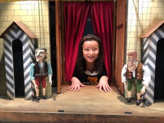 Sommerteater i TeaterTraileren i Mntergrden kl. 11 & 13