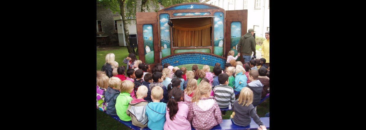 Sommerteater p� TID-Museet for Odense (M�nterg�rden)