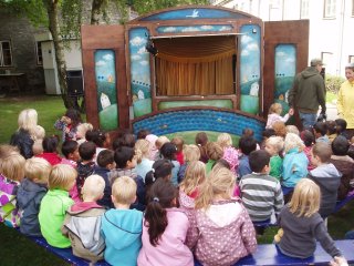 Sommerteater p� TID-Museet for Odense (M�nterg�rden)